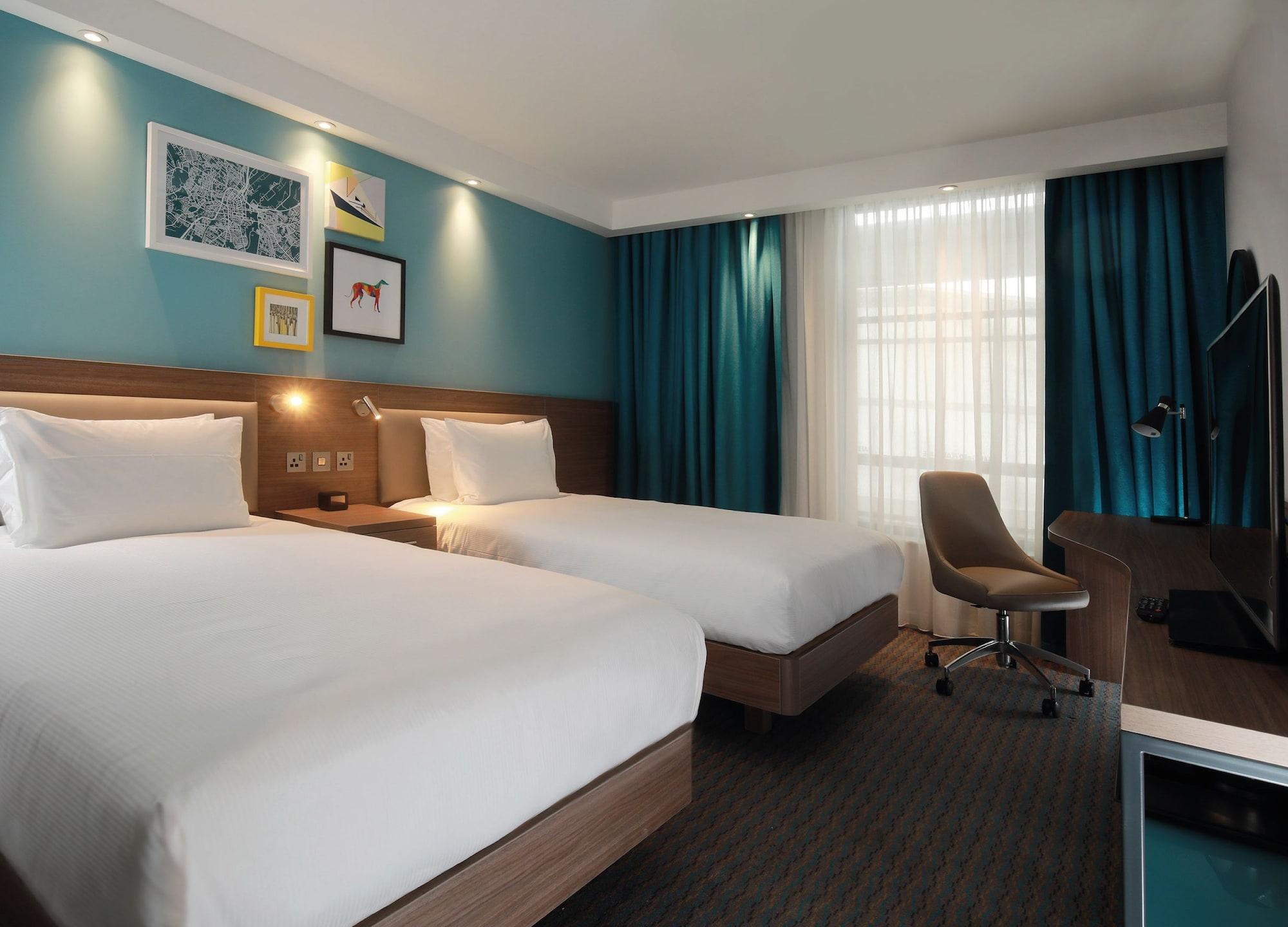 Hampton By Hilton Belfast City Centre Екстериор снимка