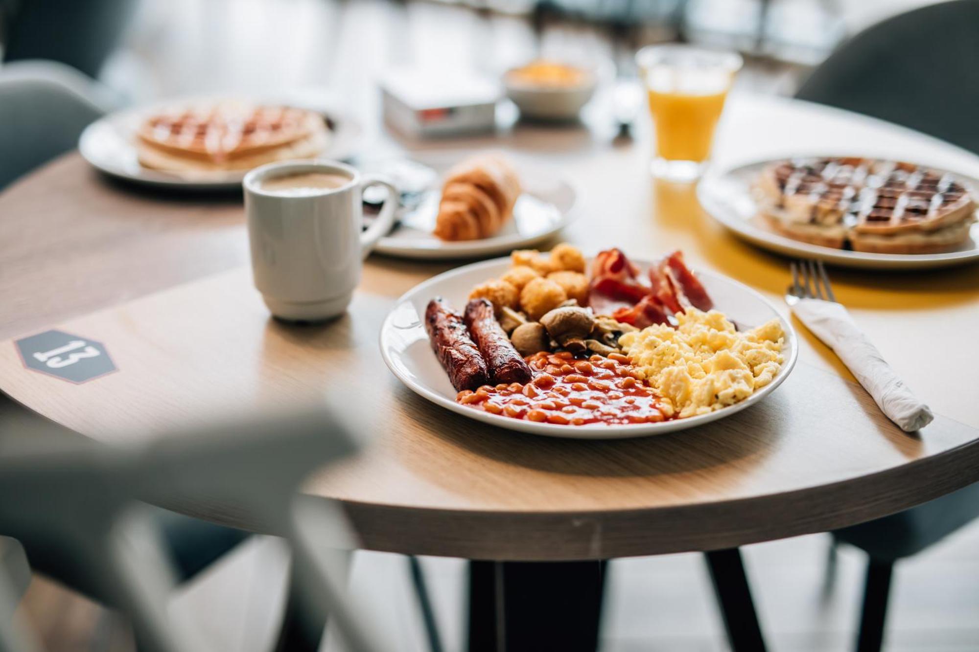 Hampton By Hilton Belfast City Centre Екстериор снимка